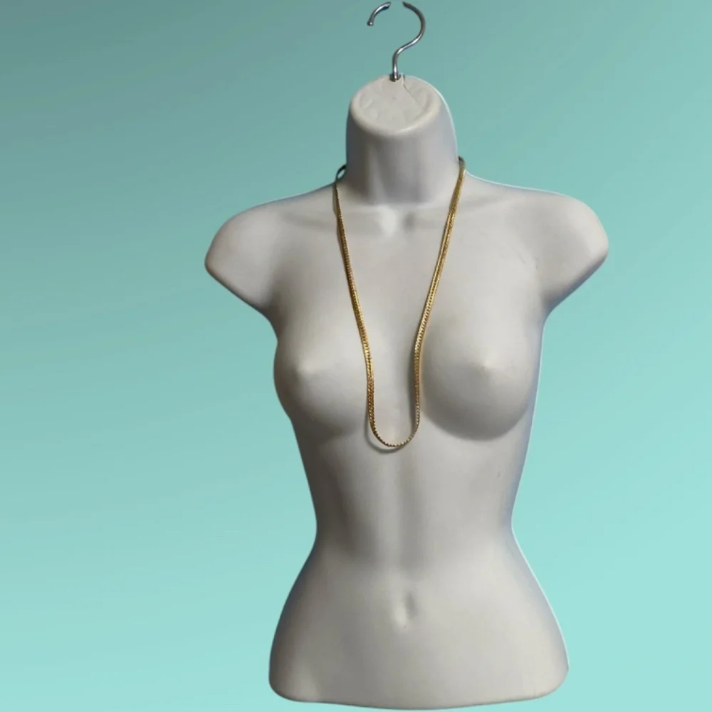 Vintage TRIFARI Gold Plated Flat Chain Link Necklace